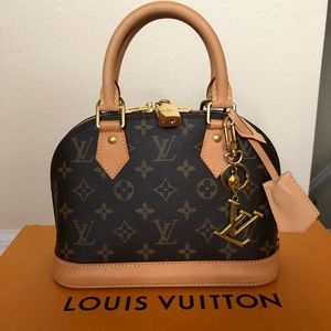 AUTHENTIC LOUIS VUITTON - ALMA BB MONOGRAM